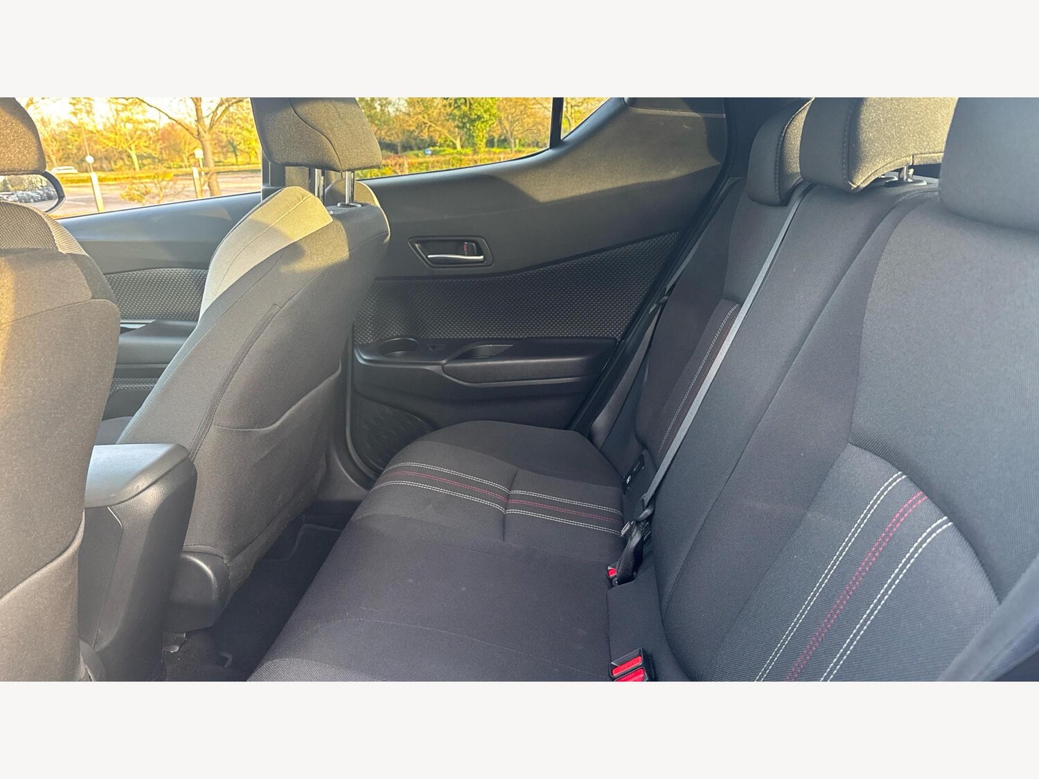 Used Toyota C-HR for sale - 76994678: Photo 15