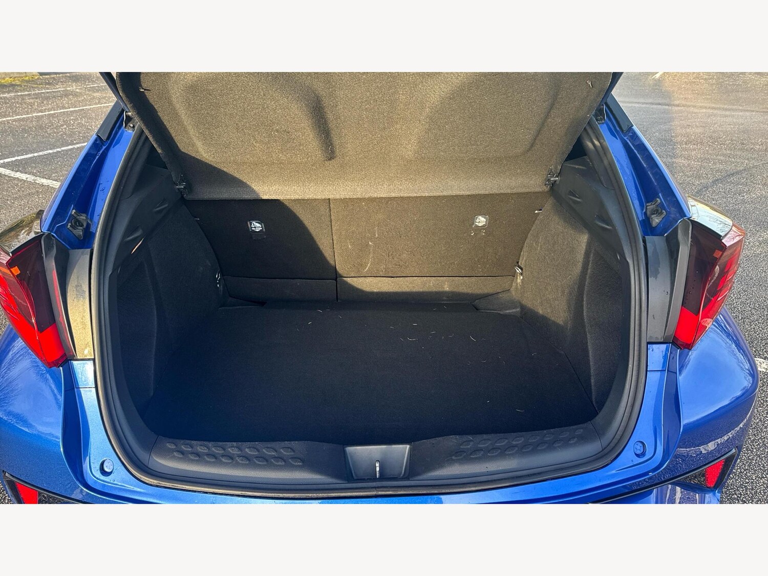 Used Toyota C-HR for sale - 76994678: Photo 16