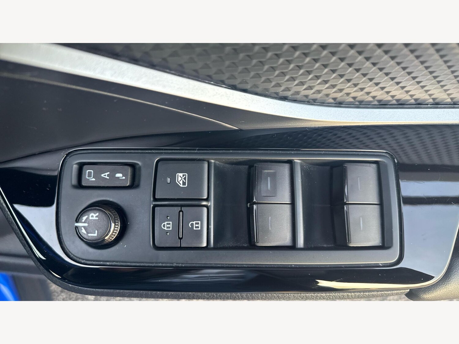 Used Toyota C-HR for sale - 76994678: Photo 22