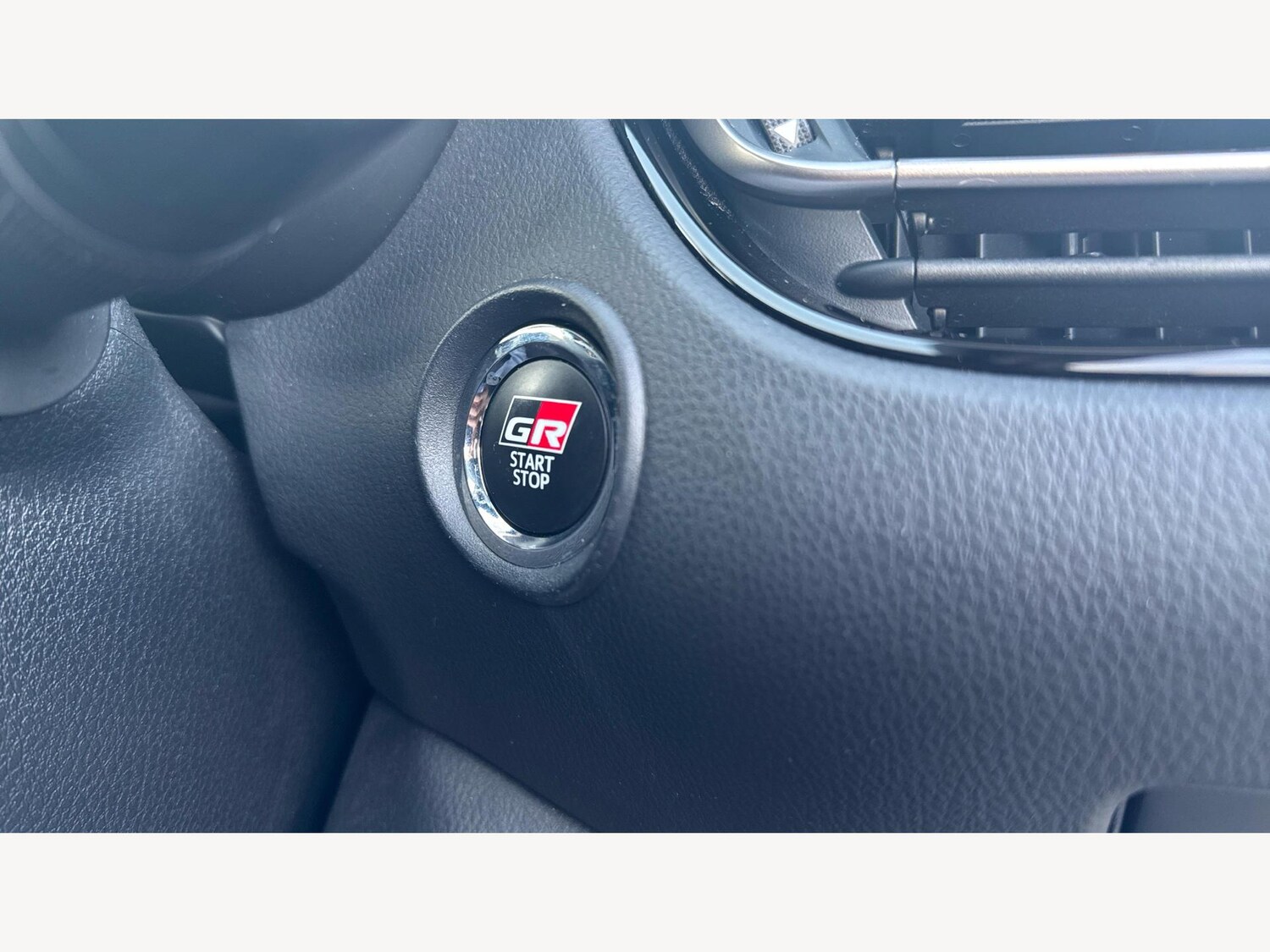 Used Toyota C-HR for sale - 76994678: Photo 25