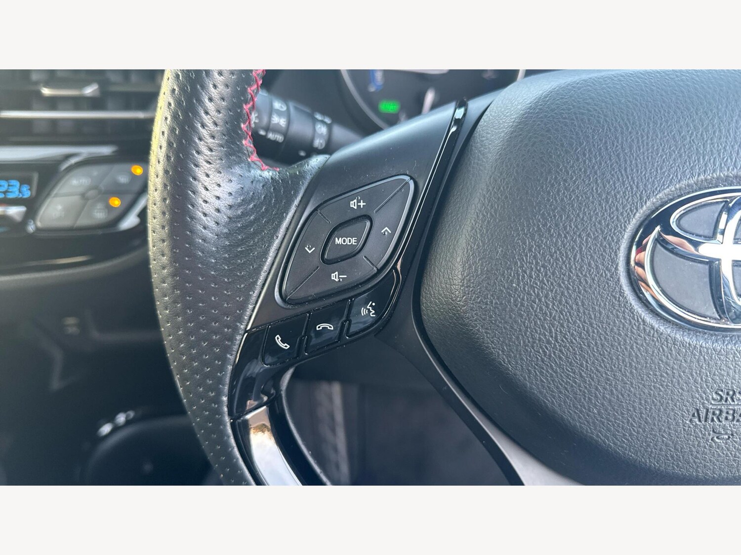 Used Toyota C-HR for sale - 76994678: Photo 27