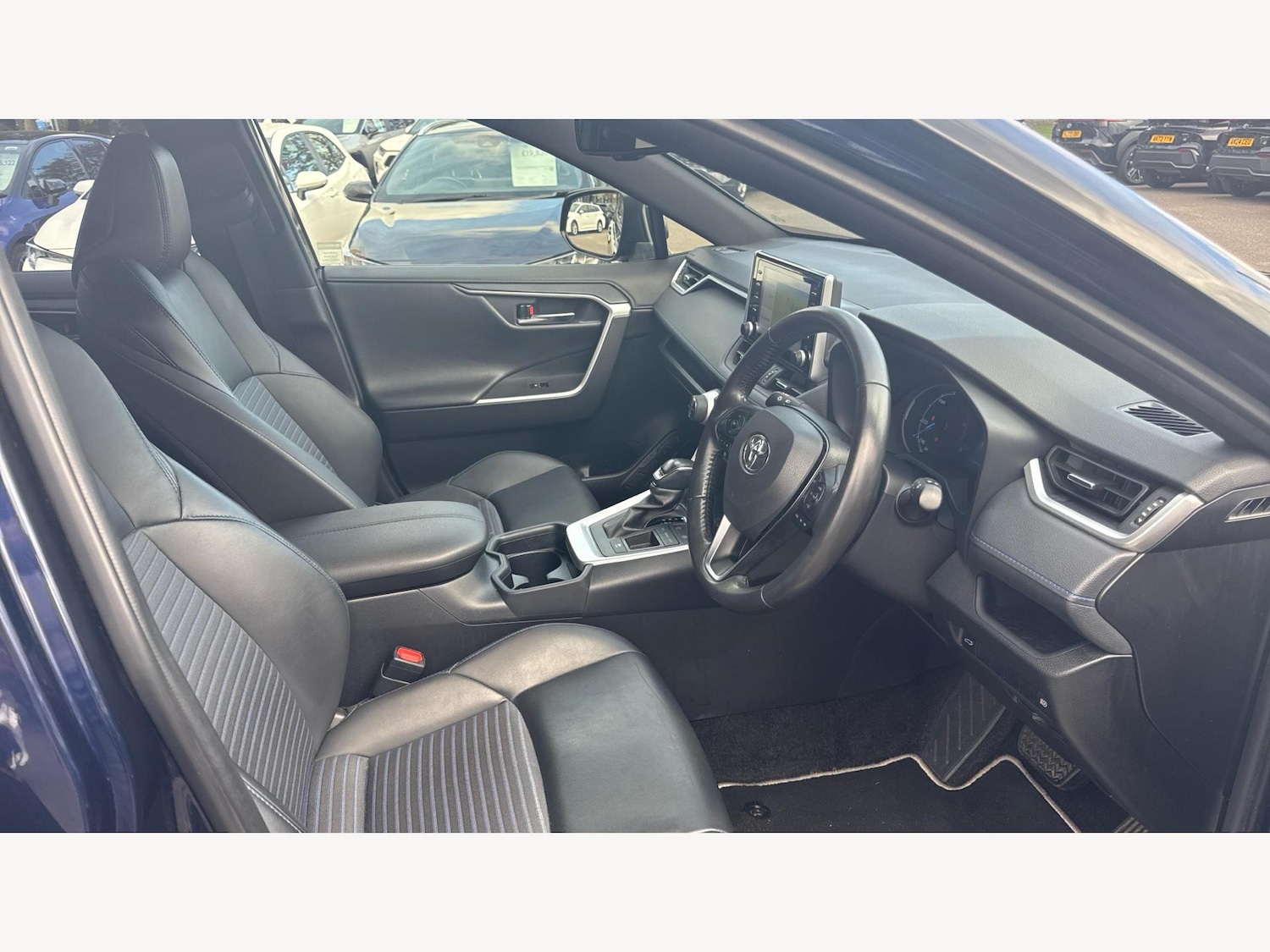 Used Toyota RAV4 2021 for sale - 76317963: Photo 13