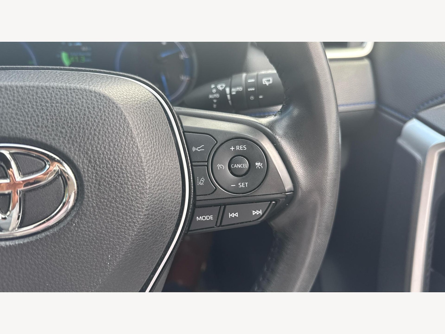 Used Toyota RAV4 2021 for sale - 76317963: Photo 28