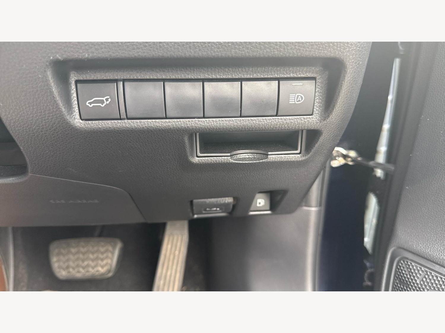 Used Toyota RAV4 2021 for sale - 76317963: Photo 33