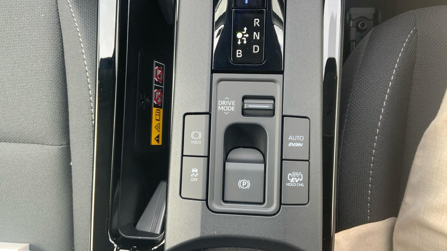 Used Toyota Prius 2025 for sale - 77304869: Photo 33