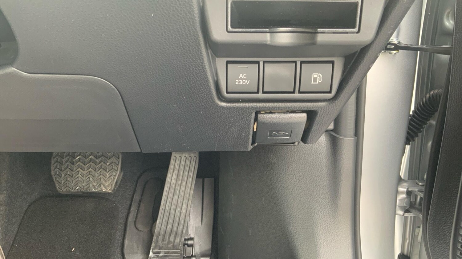 Used Toyota Prius 2025 for sale - 77304869: Photo 40