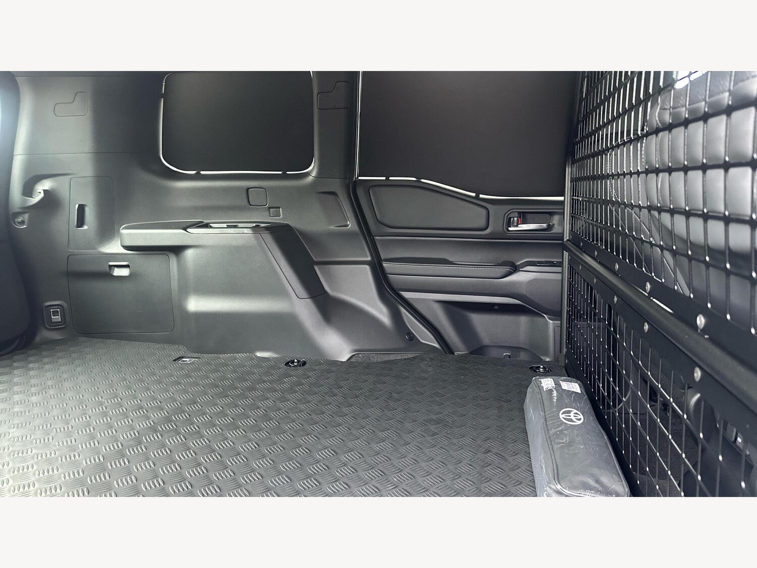 Used Toyota Land Cruiser 2025 for sale - 77723495: Photo 14