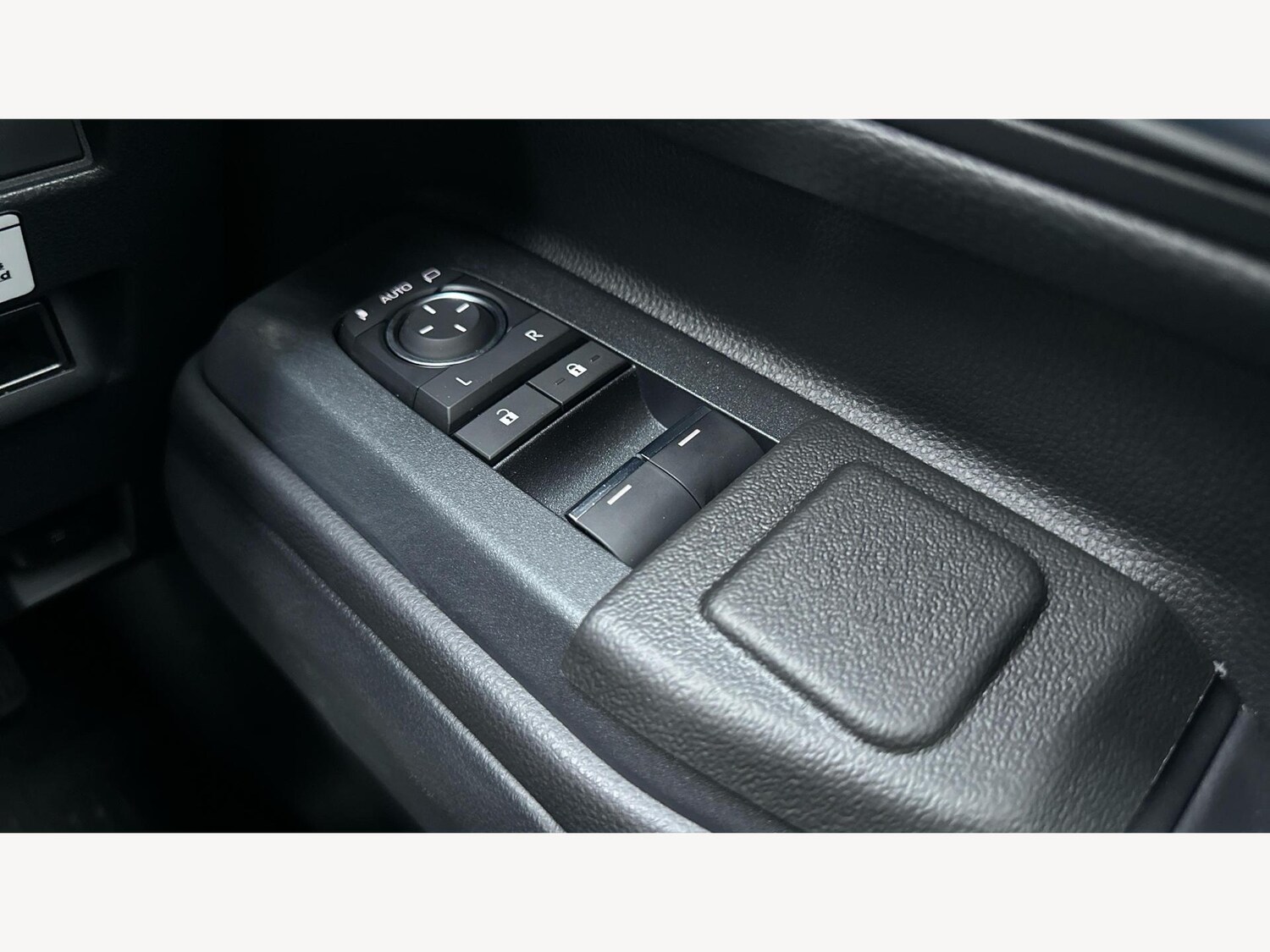 Used Toyota Land Cruiser 2025 for sale - 77723495: Photo 31