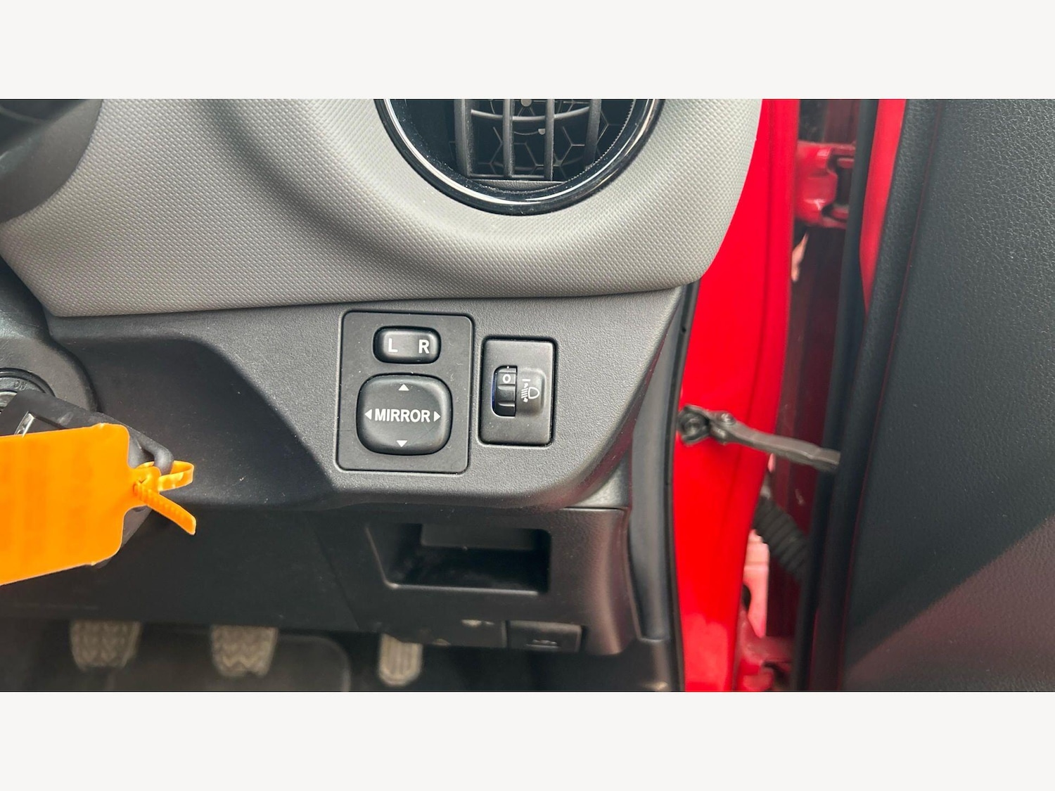 Used Toyota Yaris 2016 for sale - 78007613: Photo 26