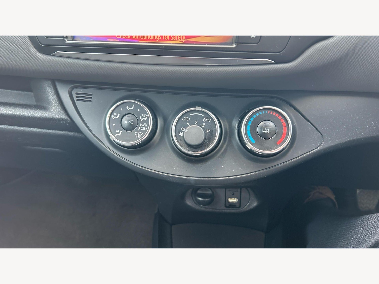 Used Toyota Yaris 2016 for sale - 78007613: Photo 31