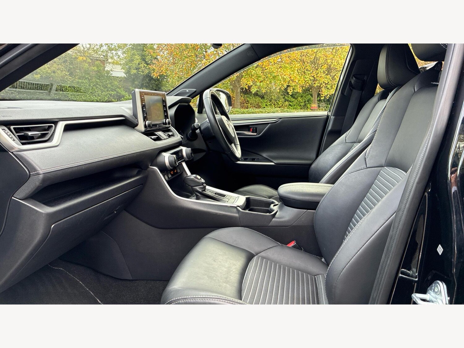 Used Toyota RAV4 2021 for sale - 76424388: Photo 12