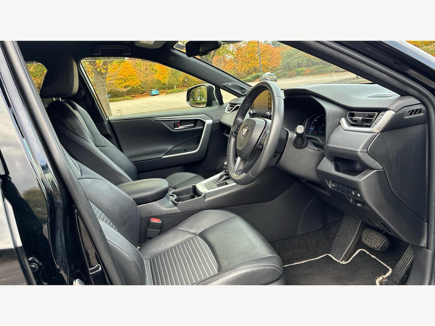 Used Toyota RAV4 2021 for sale - 76424388: Photo 13