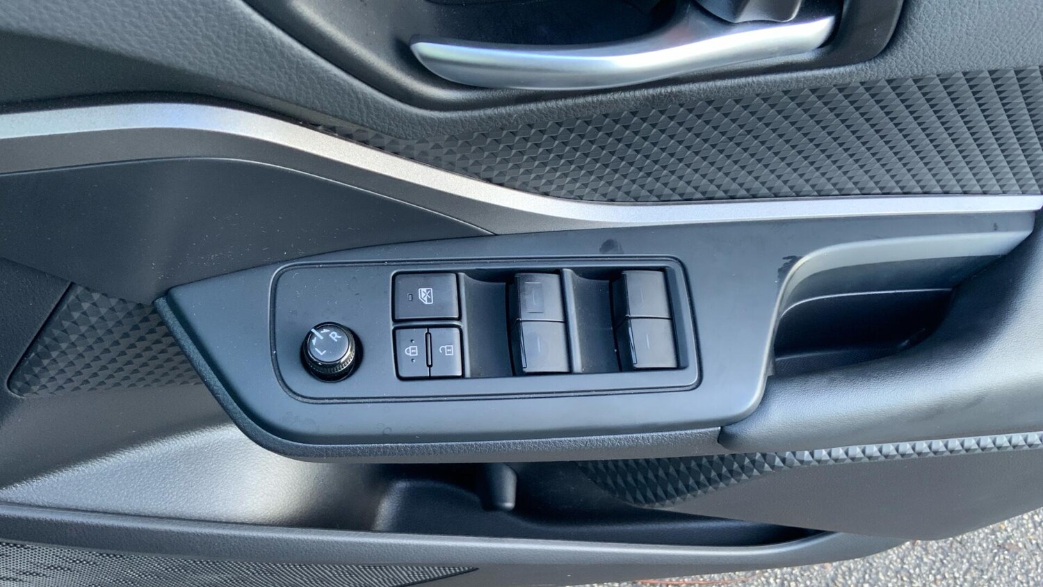 Used Toyota C-HR 2022 for sale - 77103528: Photo 38