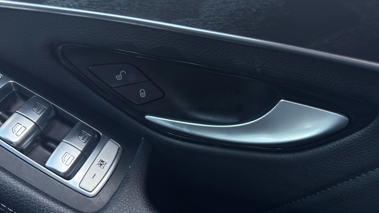 Used Mercedes-Benz GLC 2018 for sale - 77737361: Photo 34