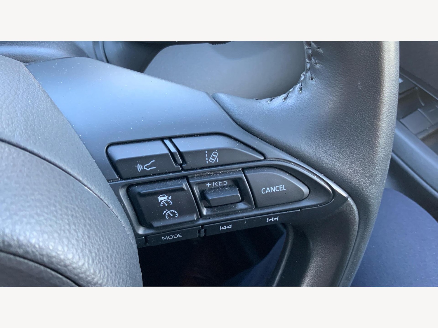 Used Toyota Yaris for sale - 76527862: Photo 27