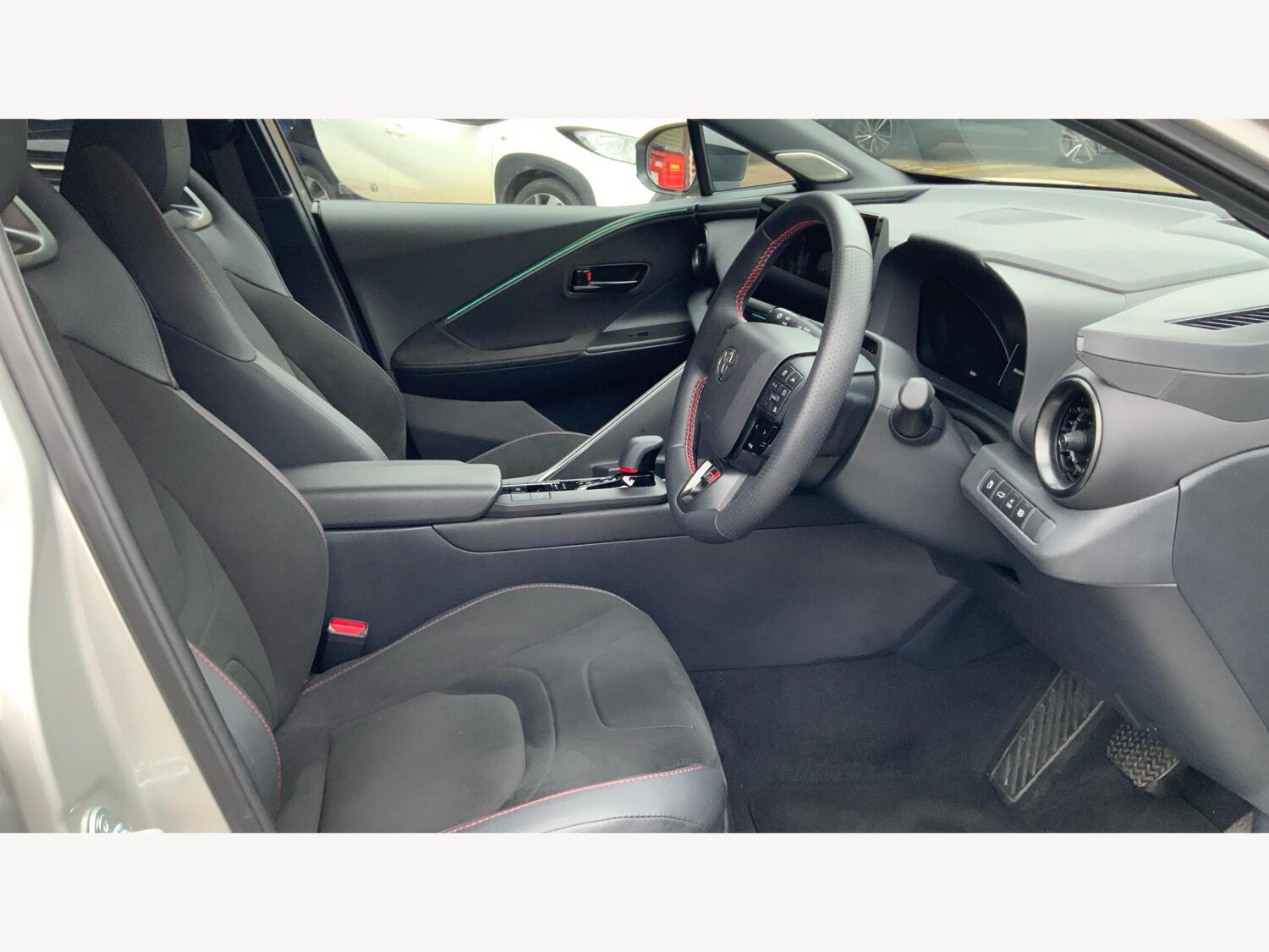 Used Toyota C-HR 2025 for sale - 77254712: Photo 13