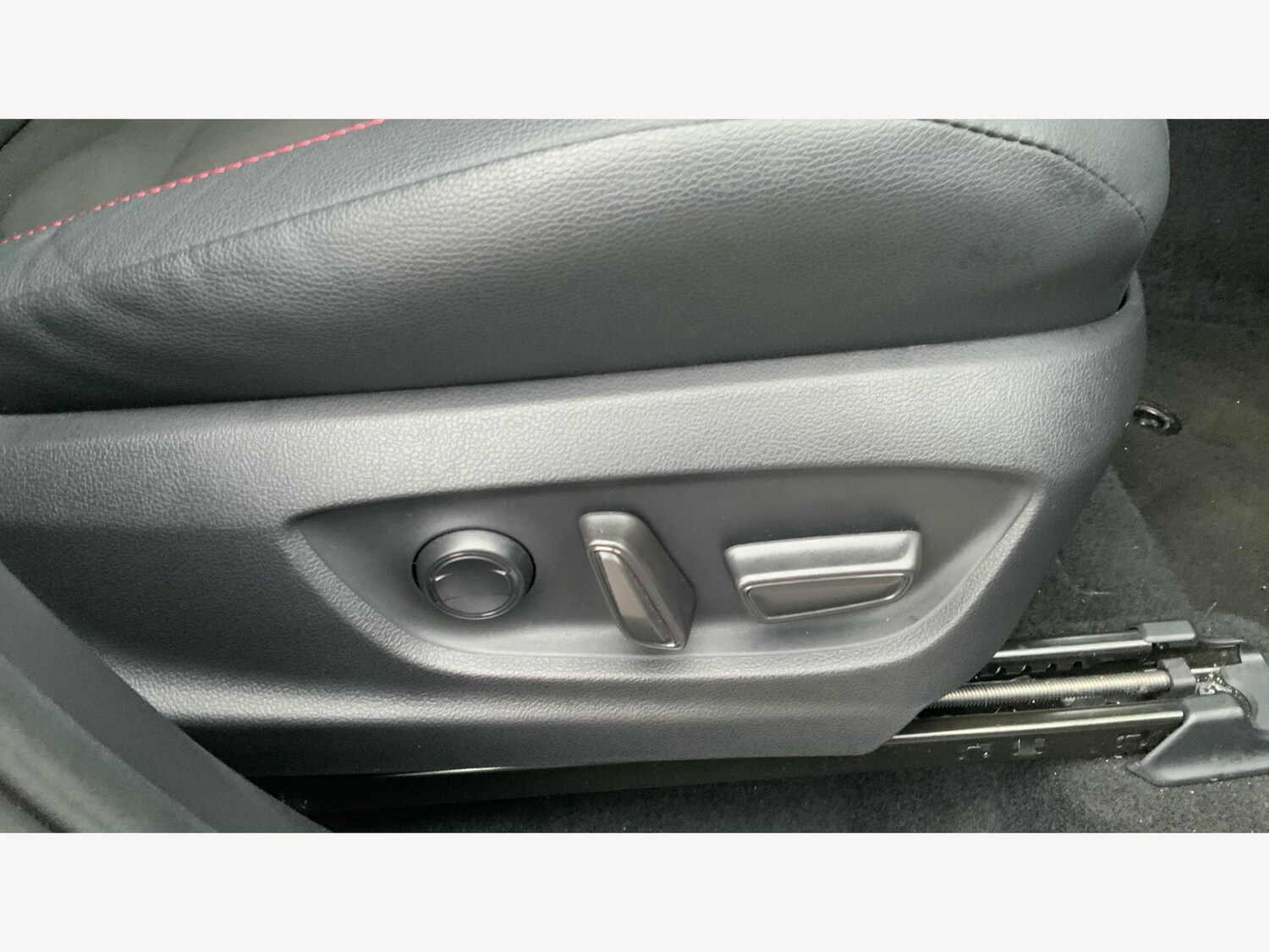 Used Toyota C-HR 2025 for sale - 77254712: Photo 31