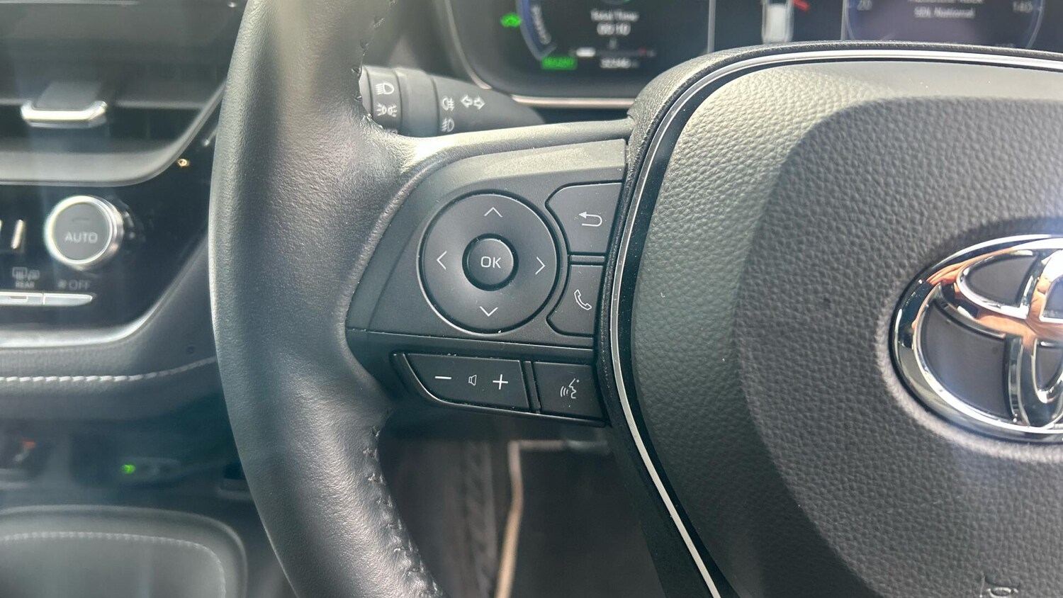 Used Toyota Corolla 2023 for sale - 77645939: Photo 32