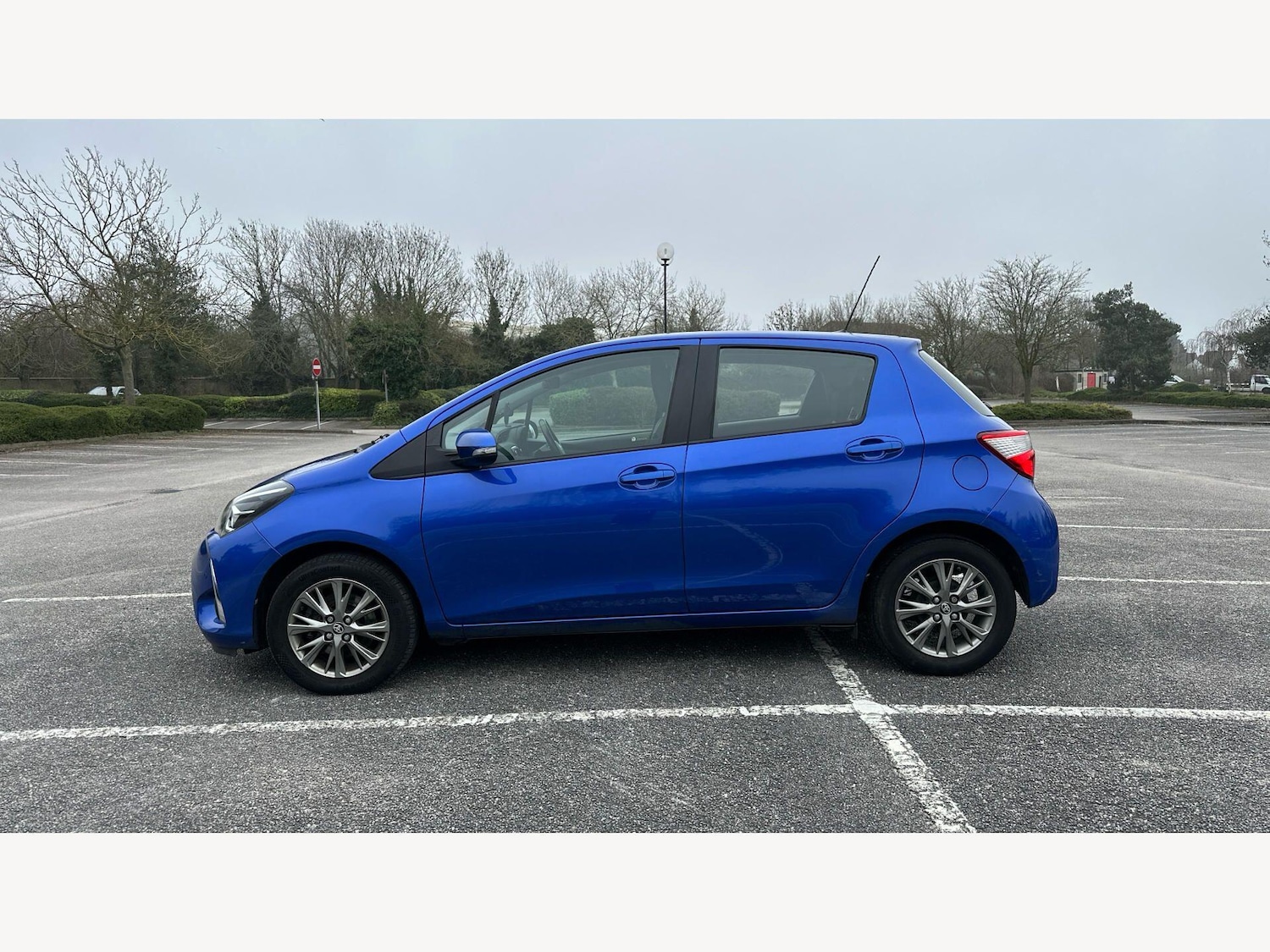 Used Toyota Yaris 2017 for sale - 77769013: Photo 19