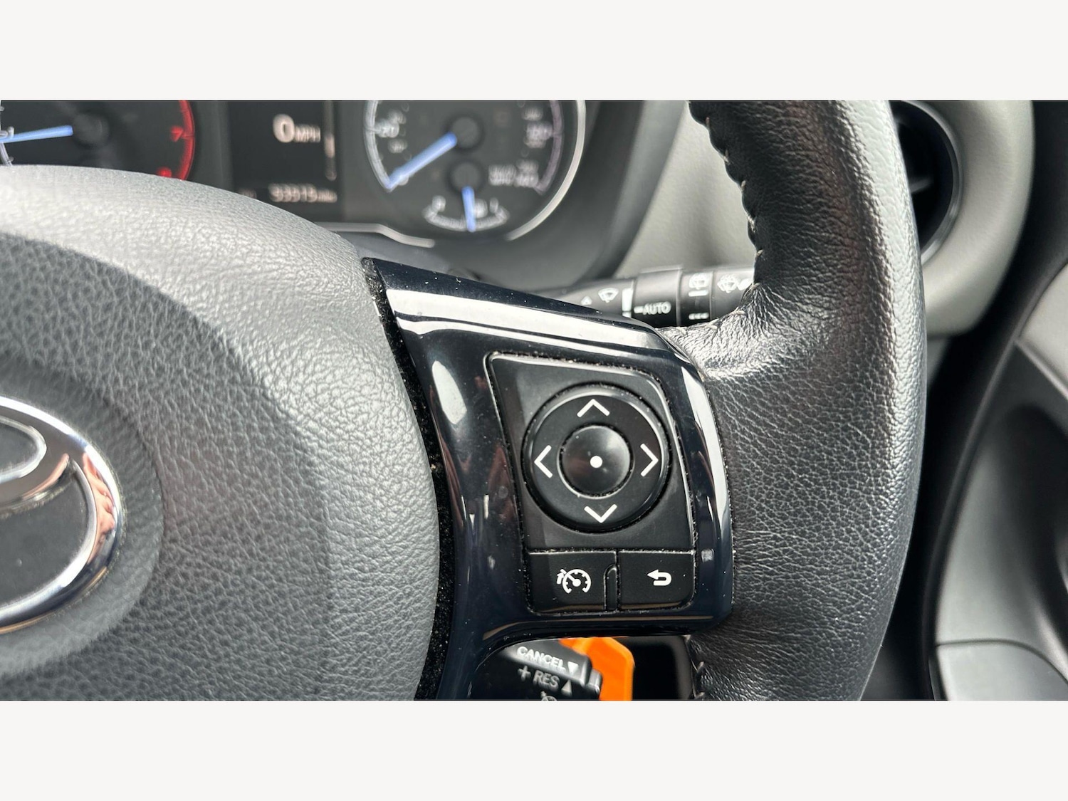 Used Toyota Yaris 2017 for sale - 77769013: Photo 30