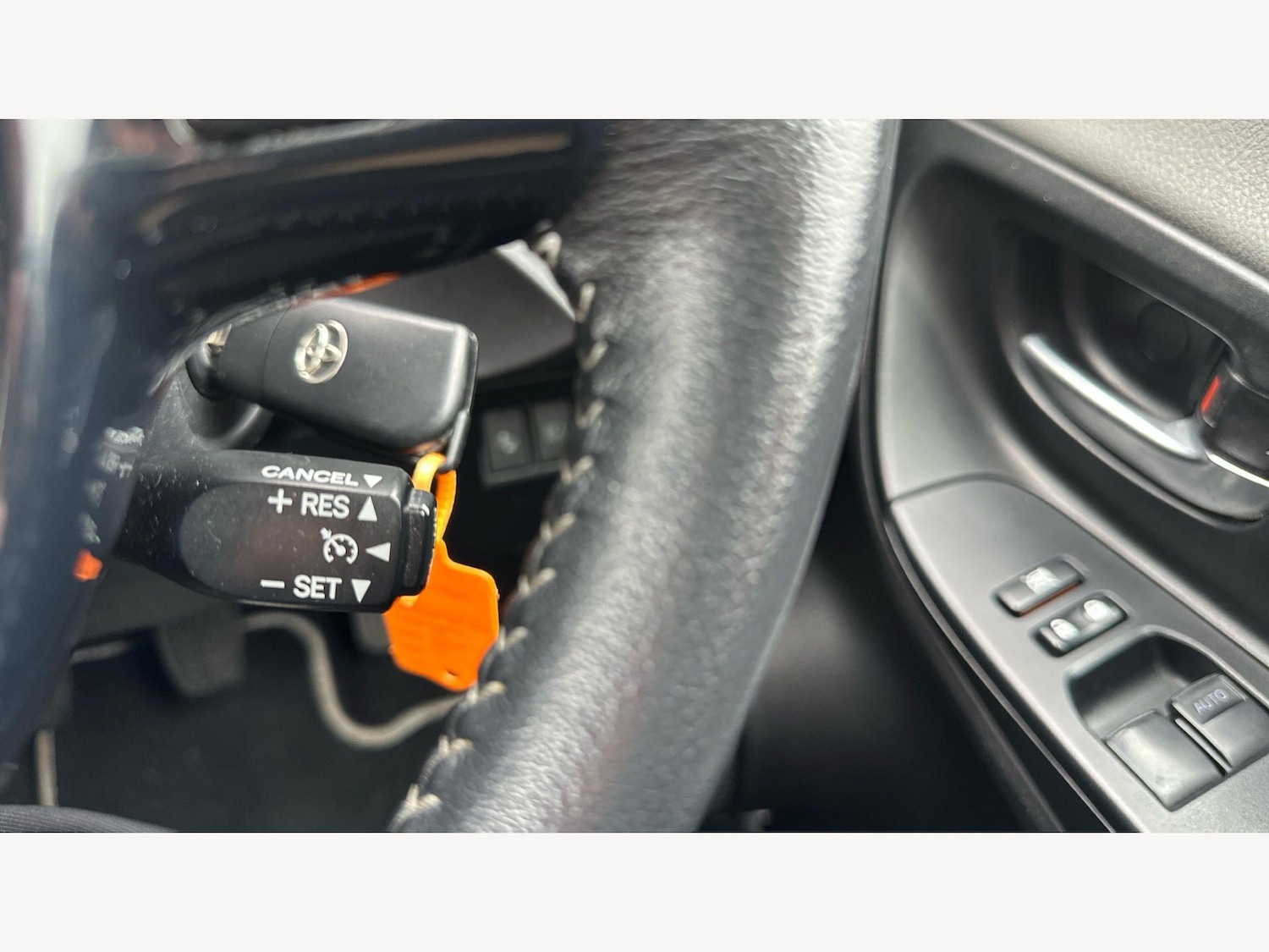 Used Toyota Yaris 2017 for sale - 77769013: Photo 31