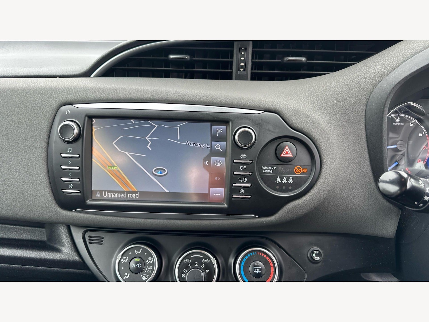 Used Toyota Yaris 2017 for sale - 77769013: Photo 9