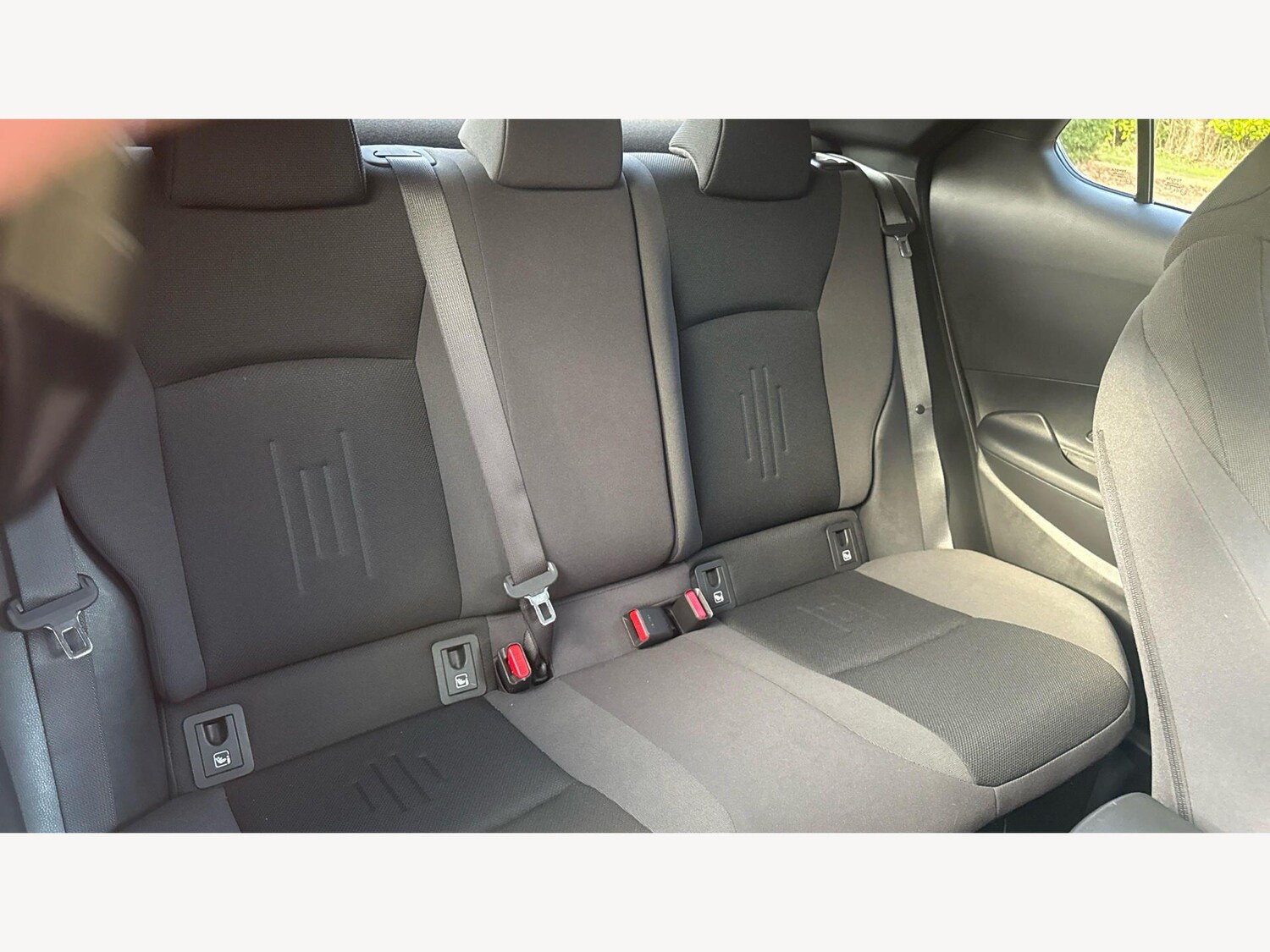 Used Toyota C-HR 2025 for sale - 77768032: Photo 23