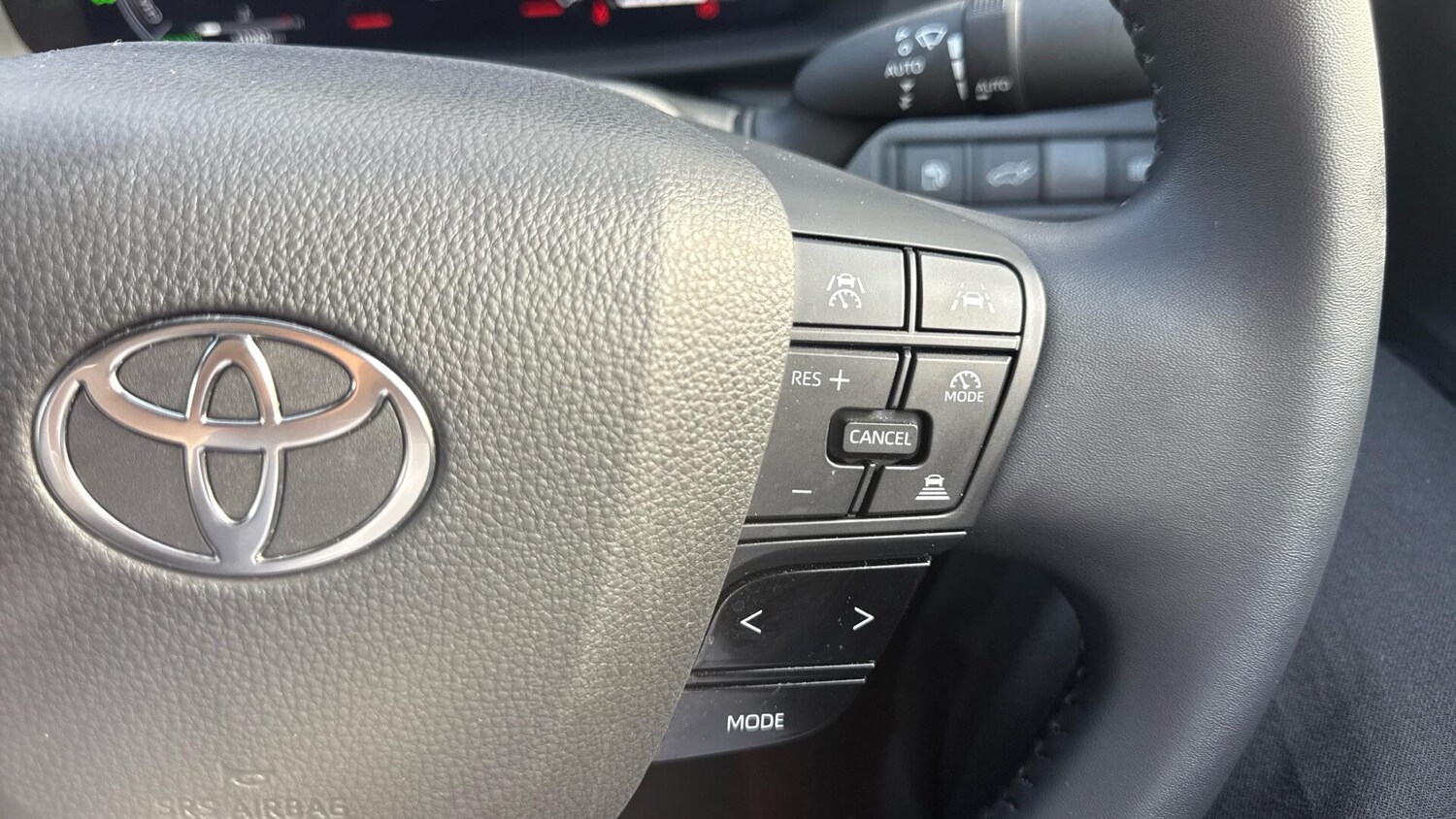 Used Toyota C-HR 2025 for sale - 77768032: Photo 38