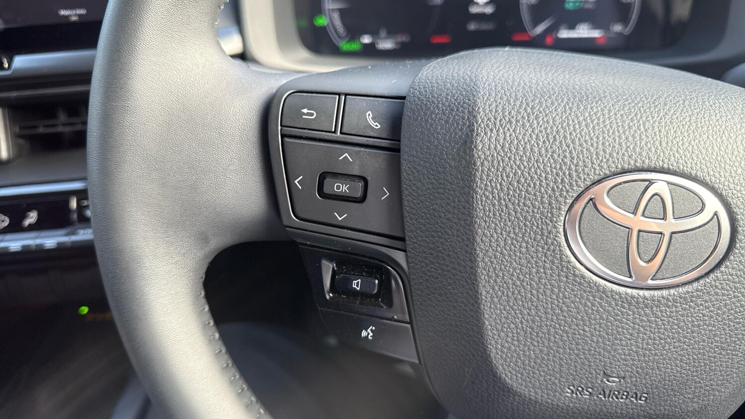 Used Toyota C-HR 2025 for sale - 77768032: Photo 39