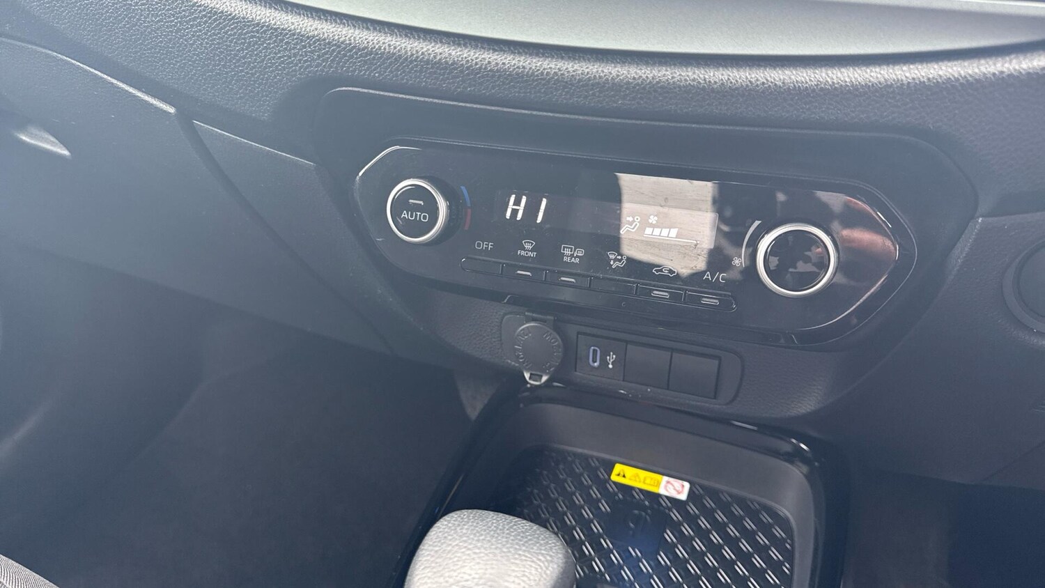 Used Toyota Aygo X 2025 for sale - 77768915: Photo 37