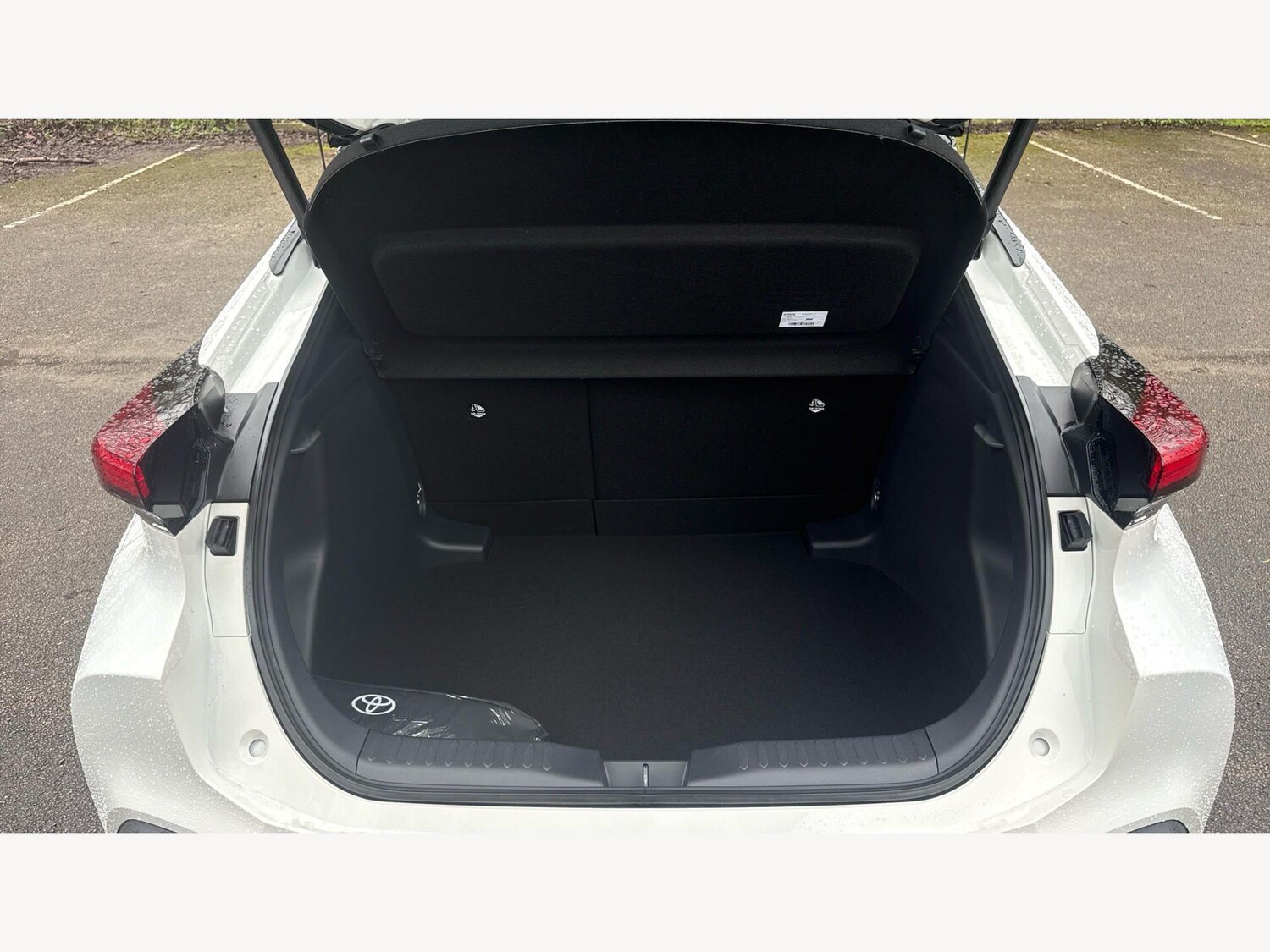 Used Toyota C-HR 2025 for sale - 77723055: Photo 16