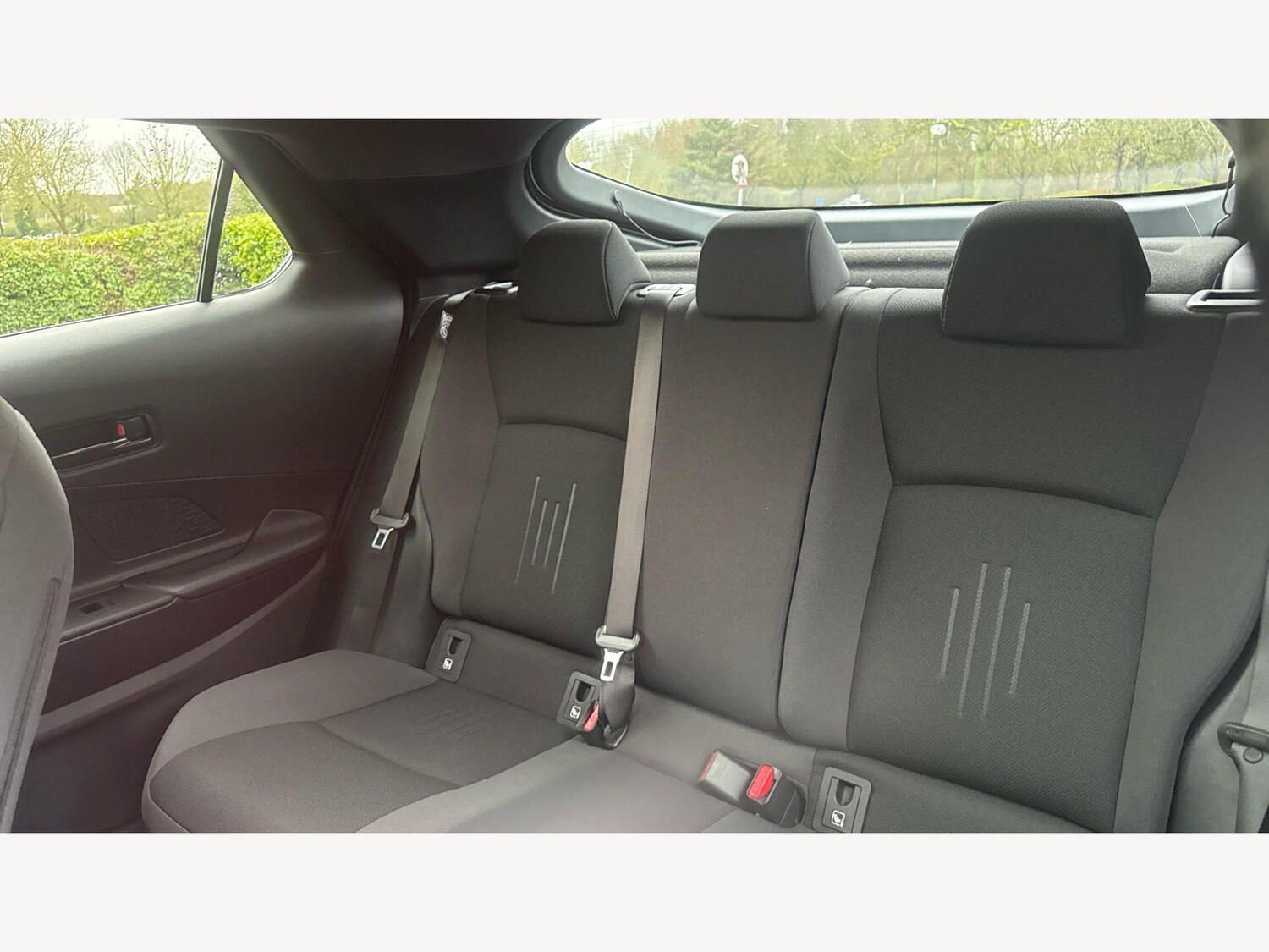 Used Toyota C-HR 2025 for sale - 77723055: Photo 23