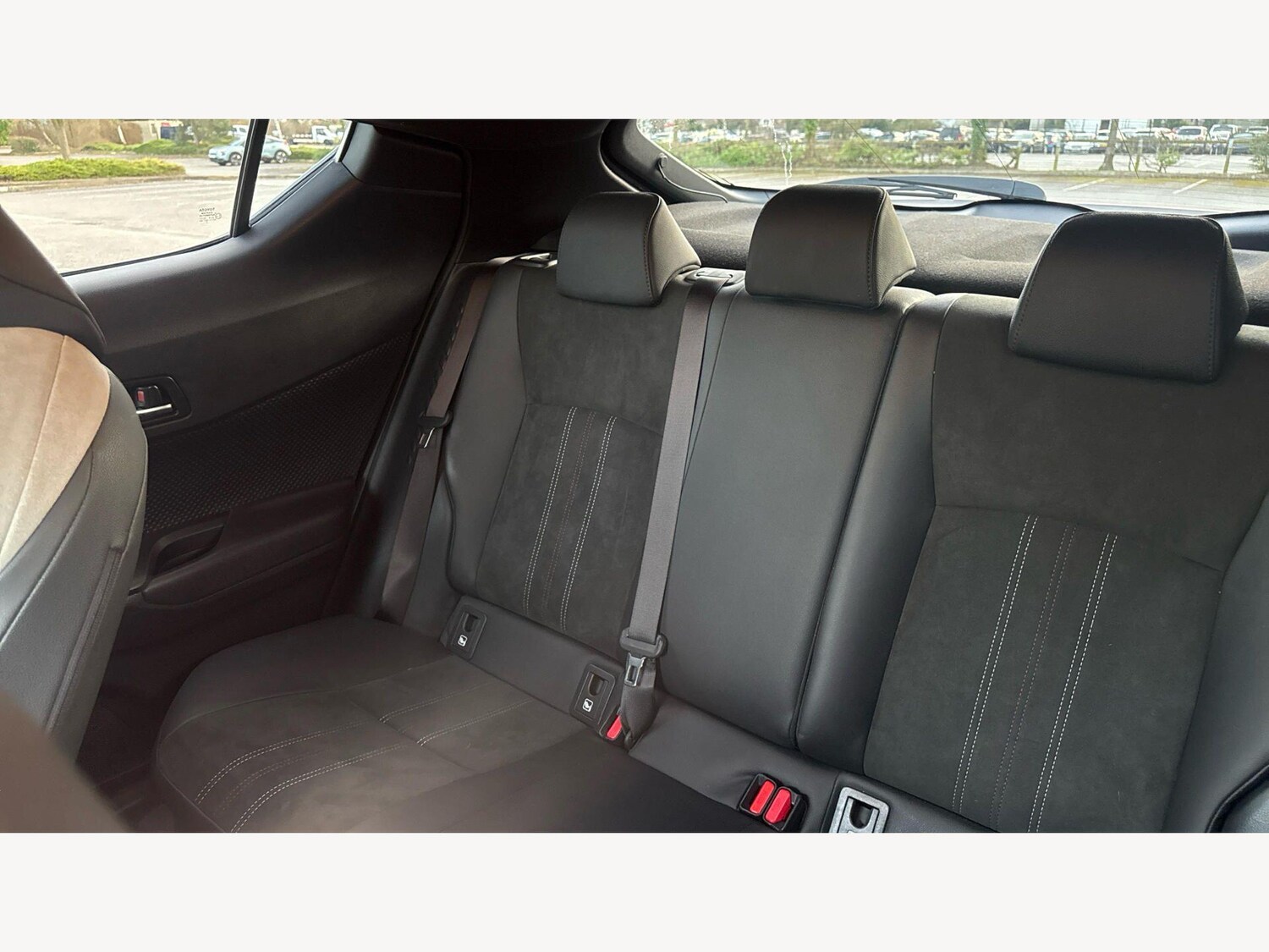 Used Toyota C-HR 2022 for sale - 77683796: Photo 23