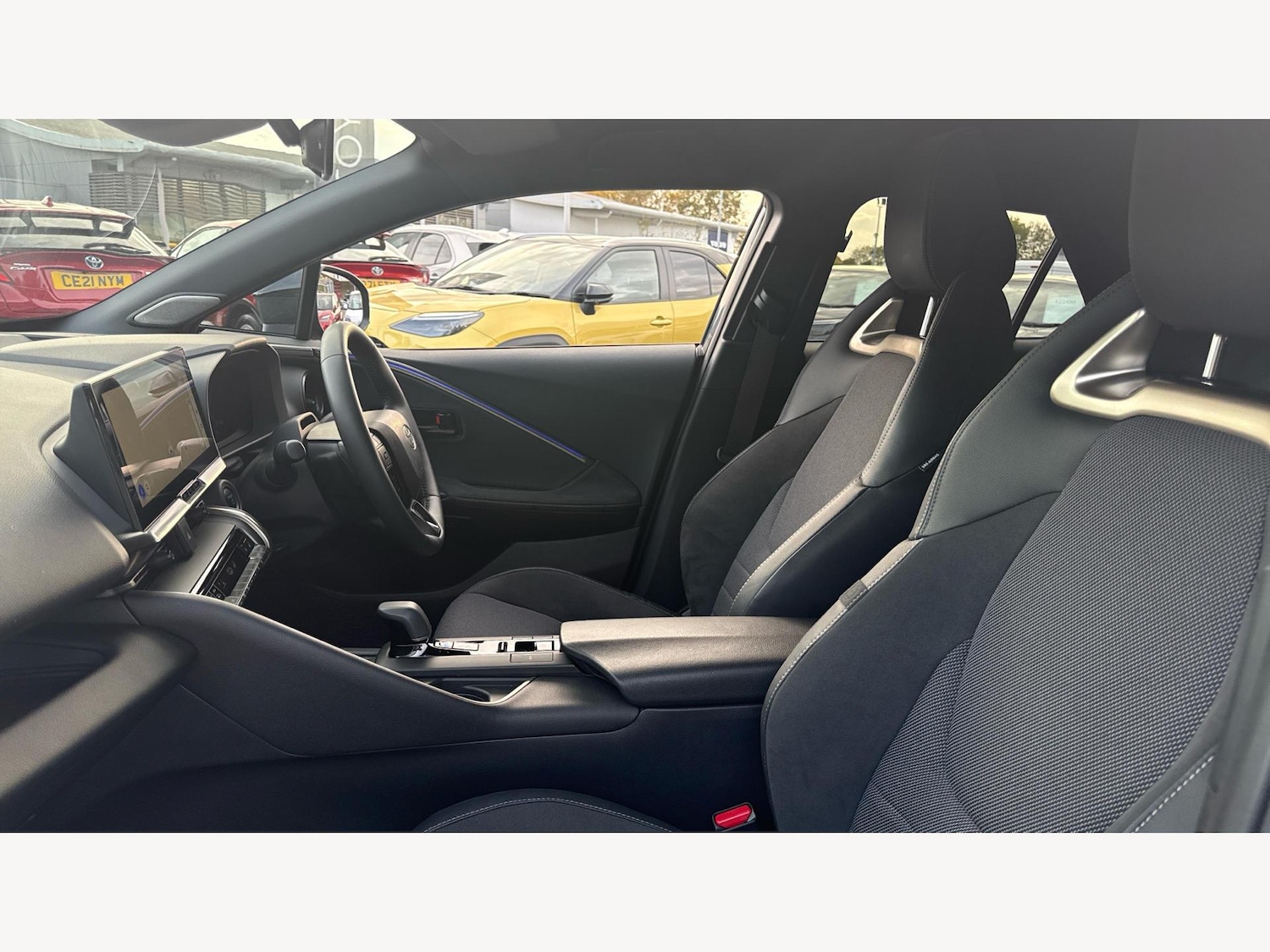 Used Toyota C-HR 2024 for sale - 76446687: Photo 12