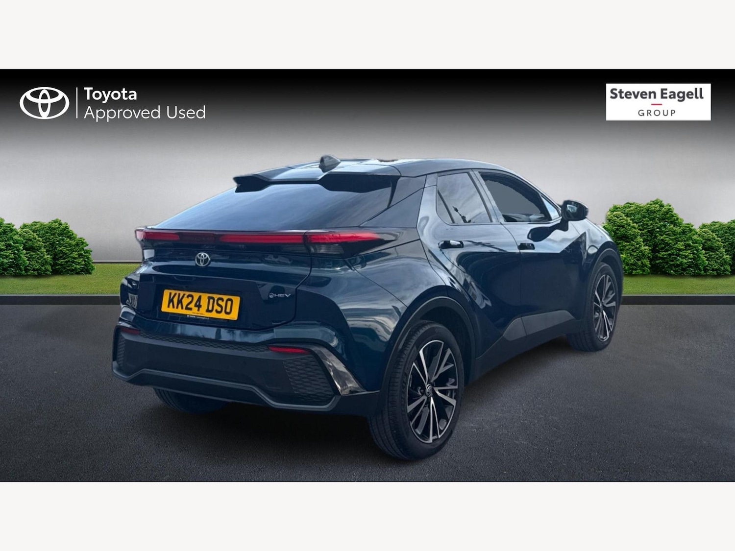Used Toyota C-HR 2024 for sale - 76446687: Photo 2