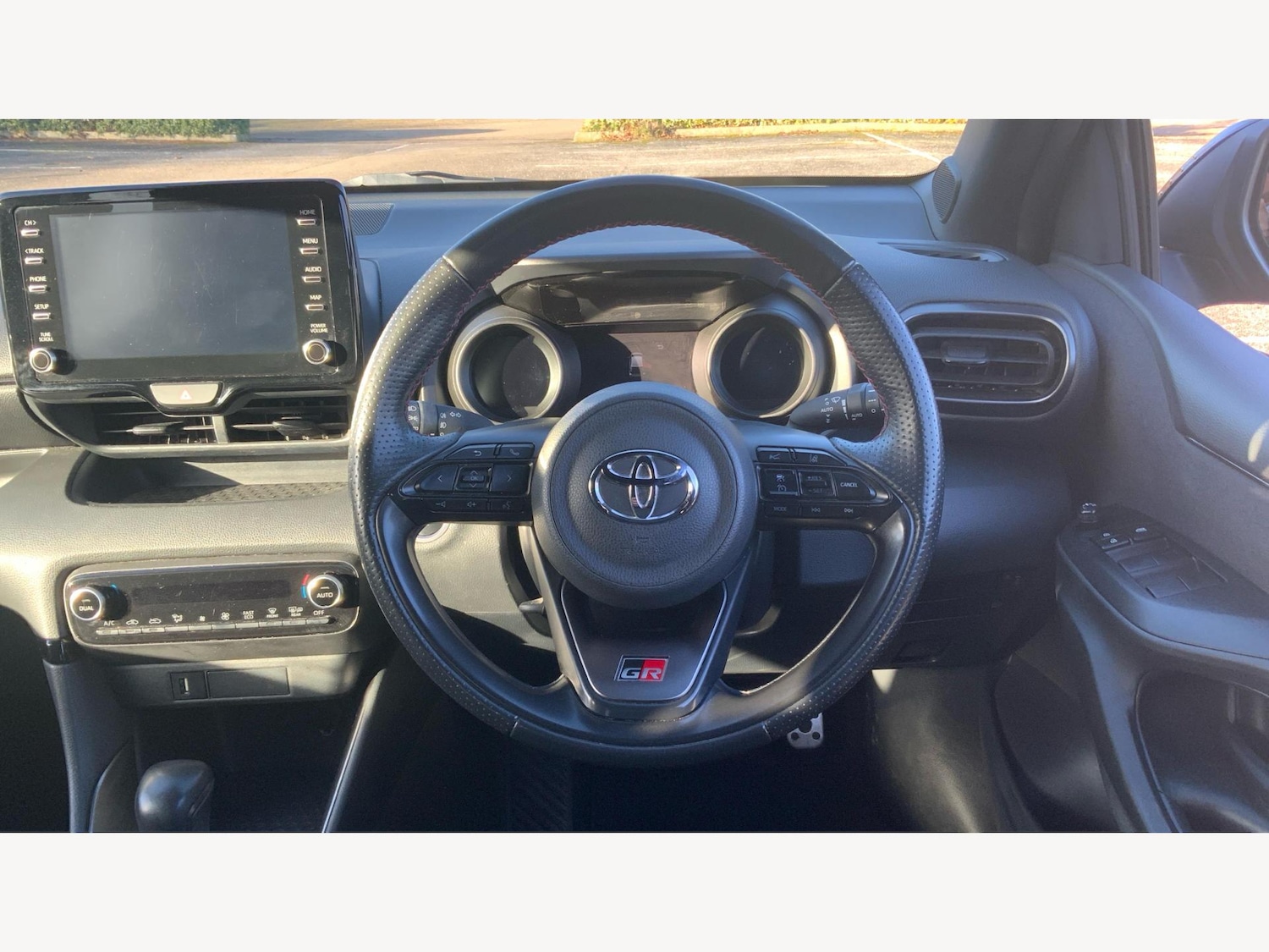 Used Toyota Yaris 2022 for sale - 76898437: Photo 10