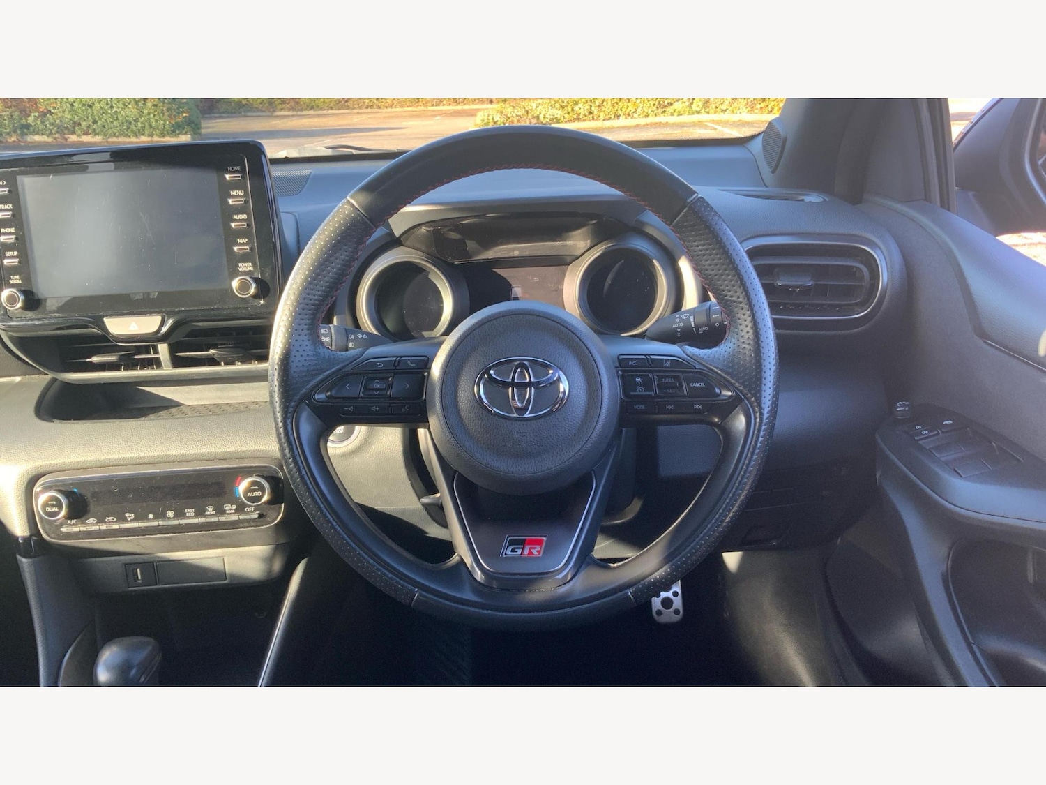 Used Toyota Yaris 2022 for sale - 76898437: Photo 8
