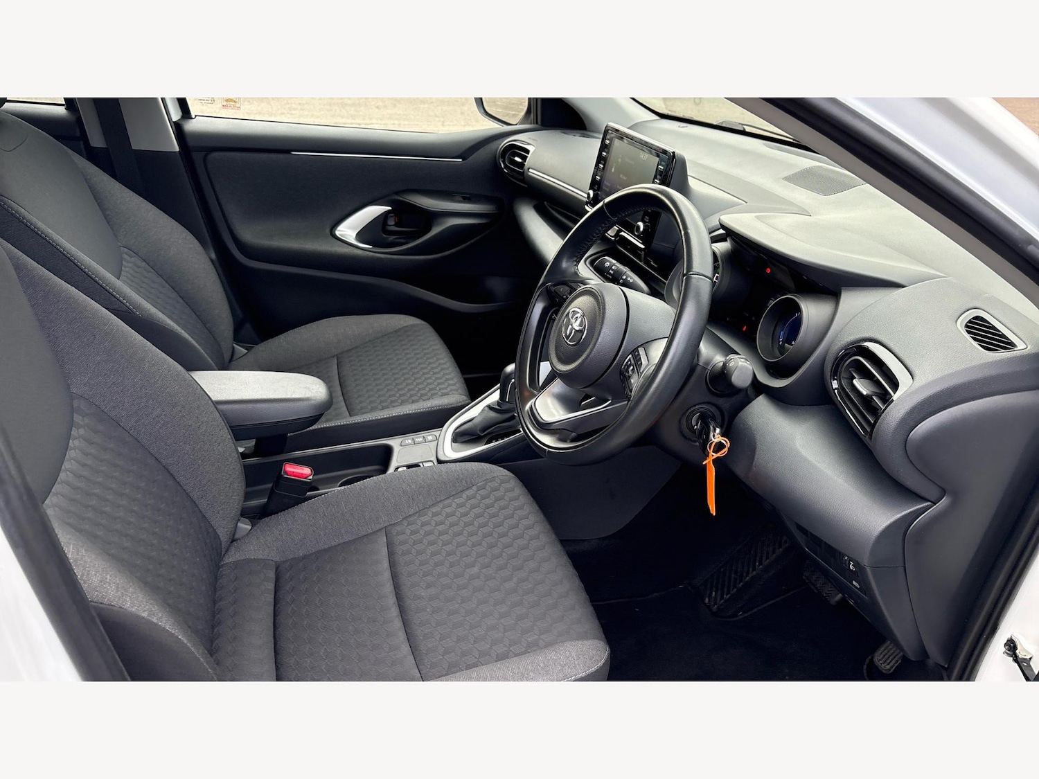Used Toyota Yaris 2020 for sale - 77396675: Photo 13