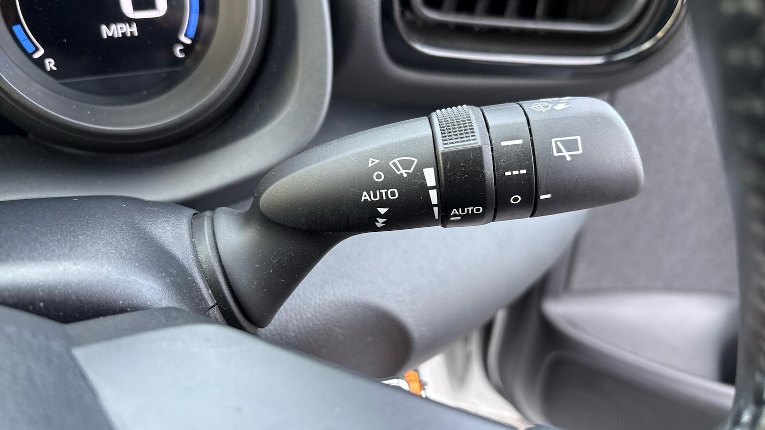 Used Toyota Yaris 2020 for sale - 77396675: Photo 34