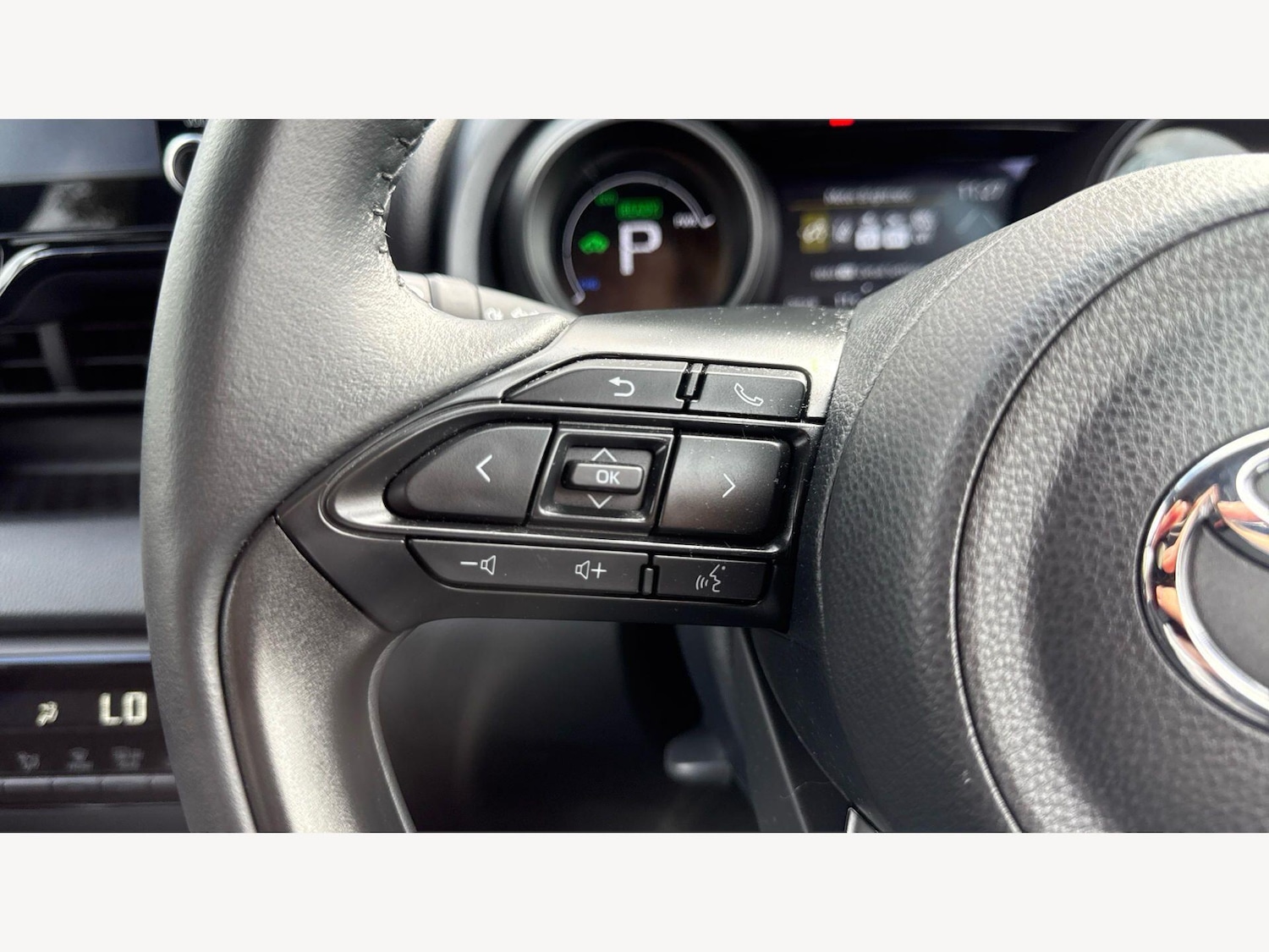 Used Toyota Yaris 2023 for sale - 78148233: Photo 40