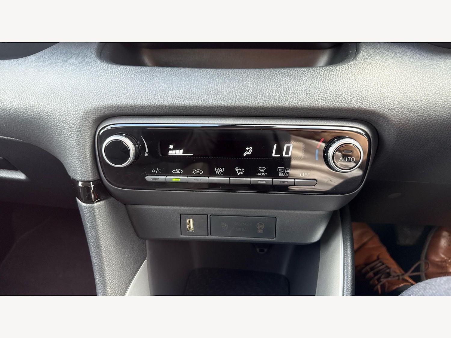 Used Toyota Yaris 2023 for sale - 78148233: Photo 41