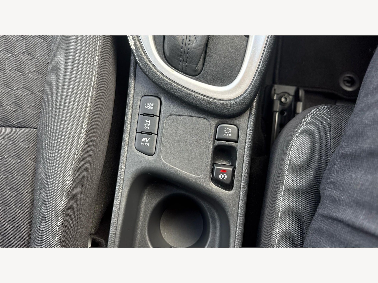 Used Toyota Yaris 2023 for sale - 78148233: Photo 42