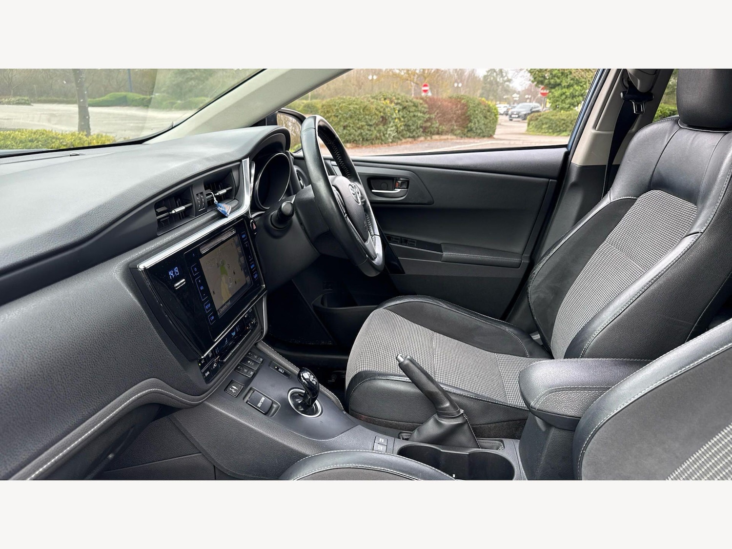 Used Toyota Auris 2017 for sale - 77993658: Photo 12