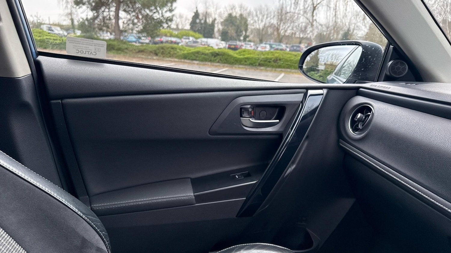 Used Toyota Auris 2017 for sale - 77993658: Photo 38