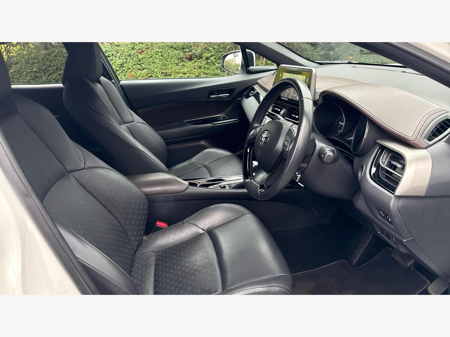 Used Toyota C-HR 2019 for sale - 77469250: Photo 13