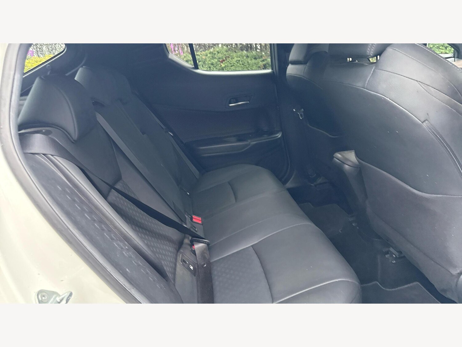 Used Toyota C-HR 2019 for sale - 77469250: Photo 14