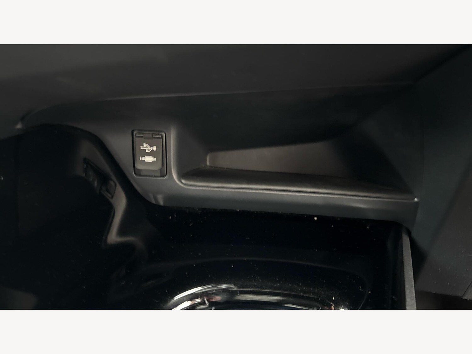 Used Toyota C-HR 2019 for sale - 77469250: Photo 24