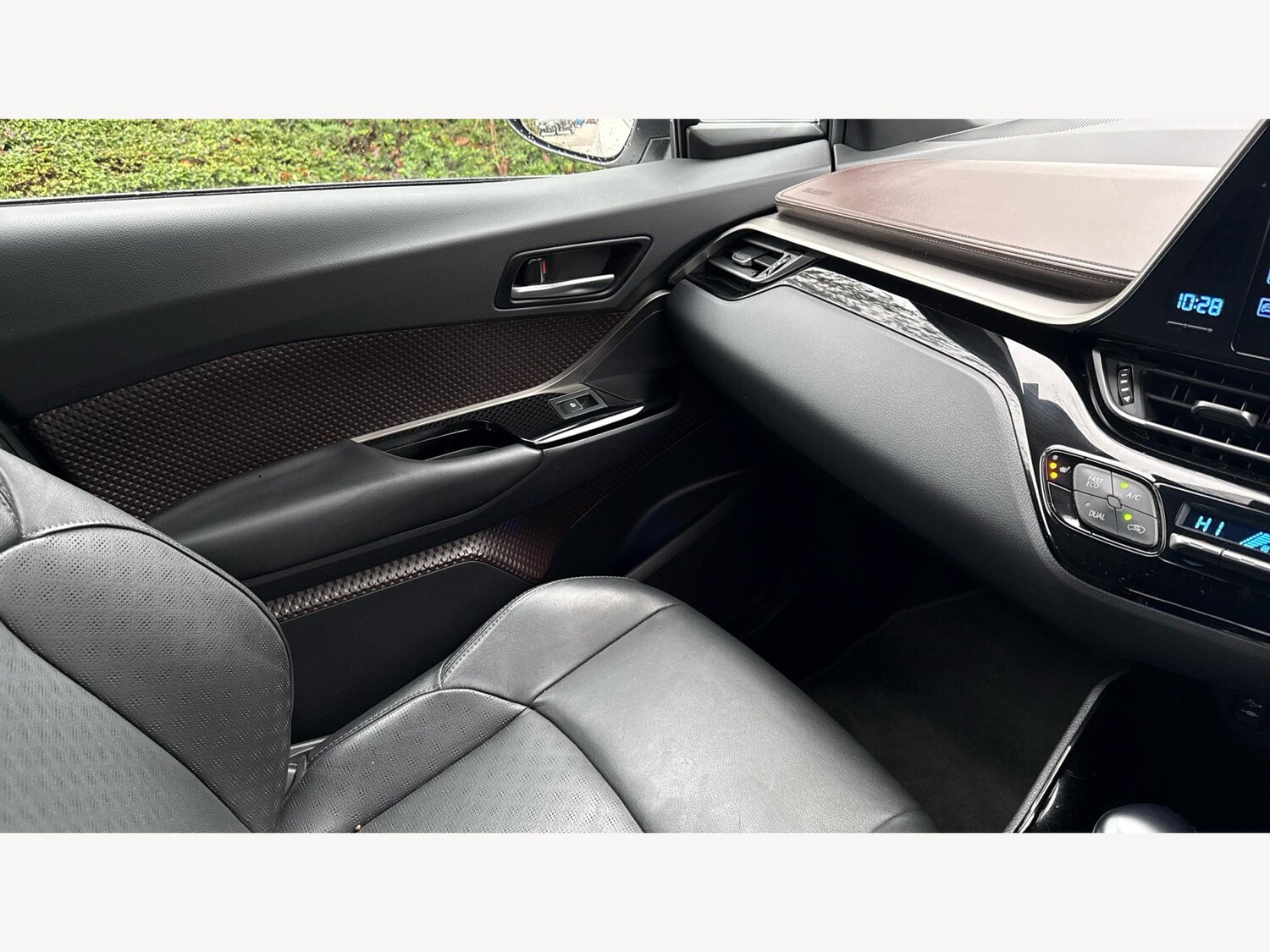 Used Toyota C-HR 2019 for sale - 77469250: Photo 30