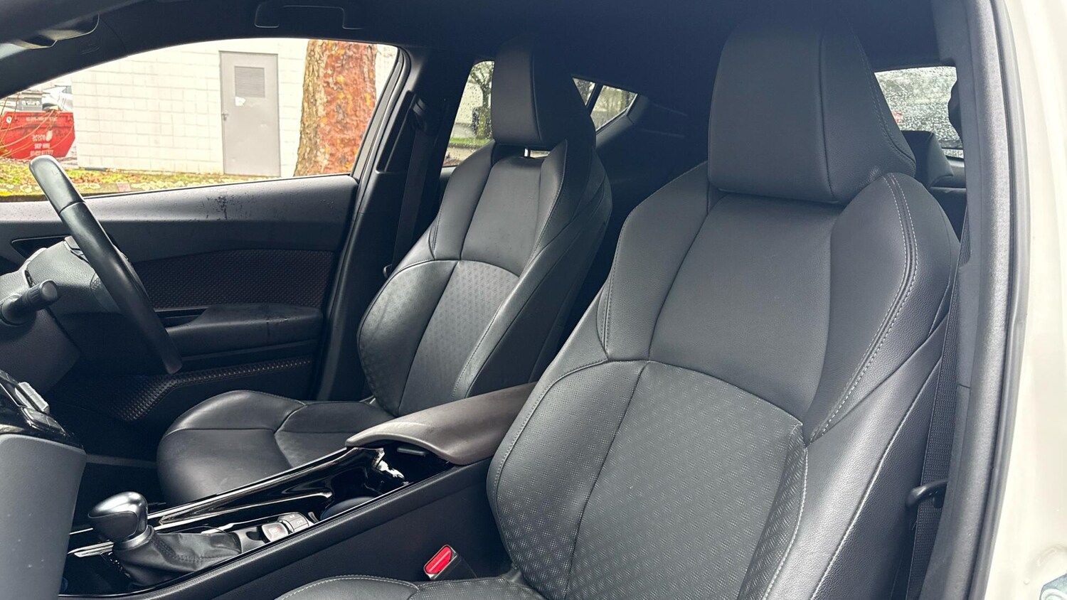 Used Toyota C-HR 2019 for sale - 77469250: Photo 39