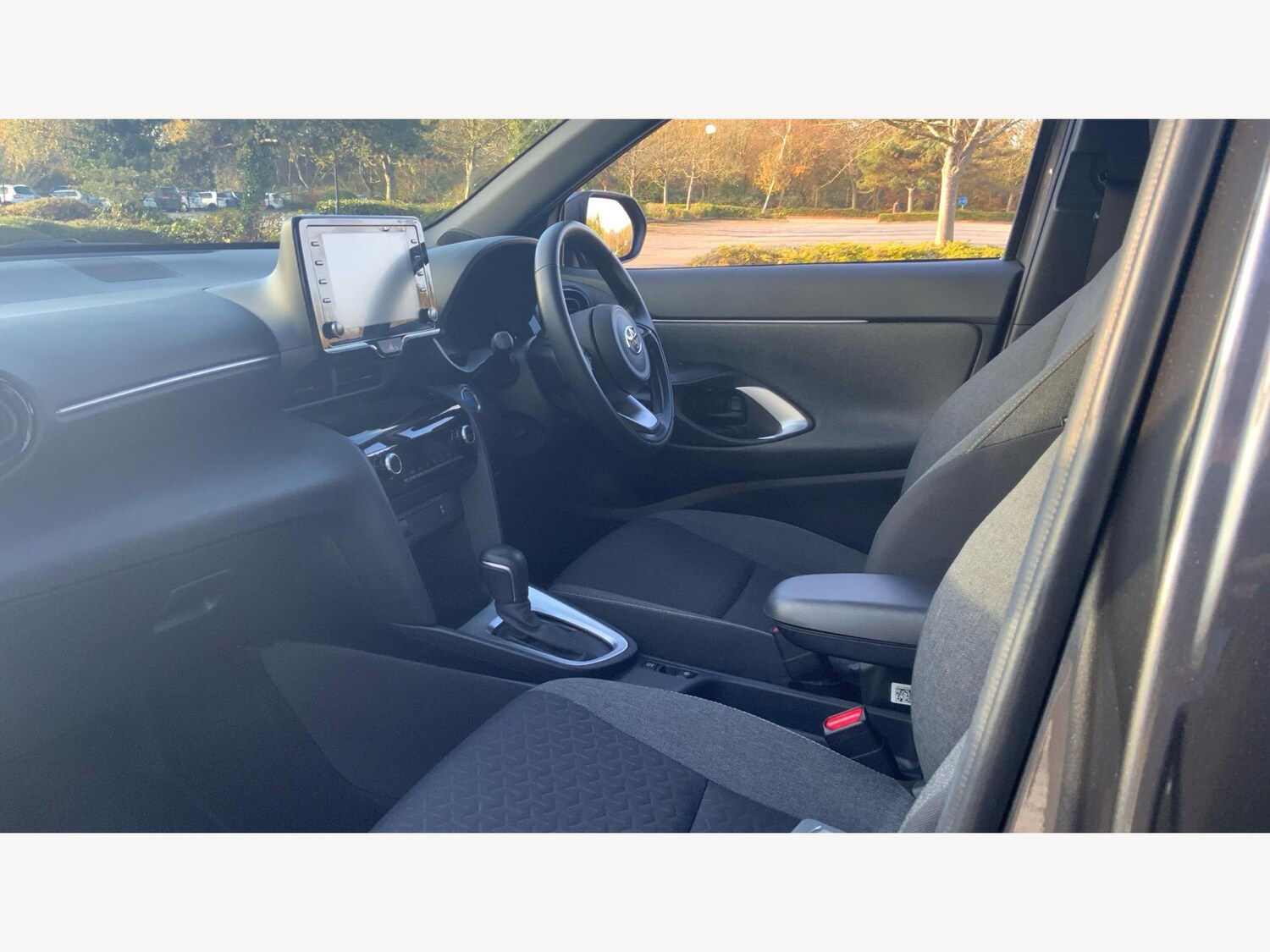 Used Toyota Yaris Cross 2022 for sale - 76592705: Photo 12